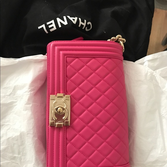 CHANEL Handbags - Chanel boy bag pristine condition